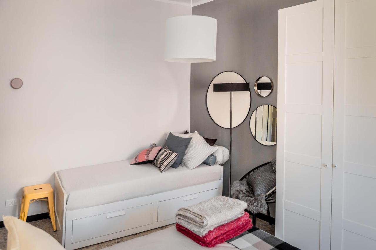 Suite Contemporanea Tra Le Vie Storiche Moneglia Exterior photo